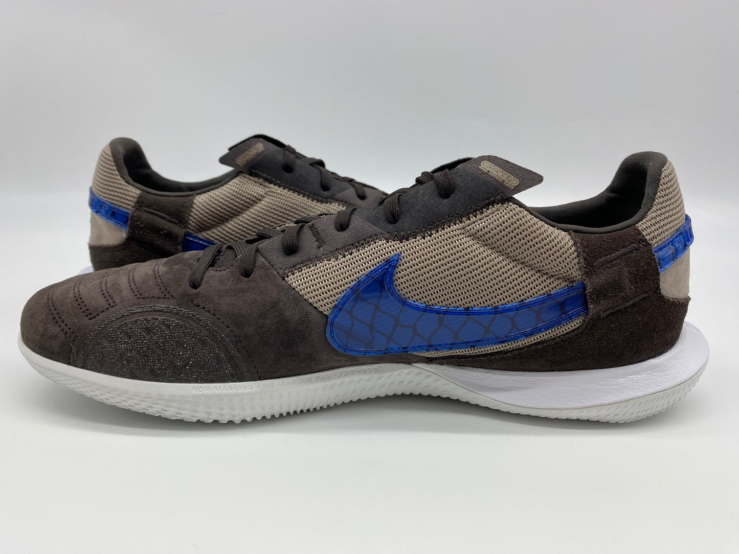 Nike Street Gato Black White