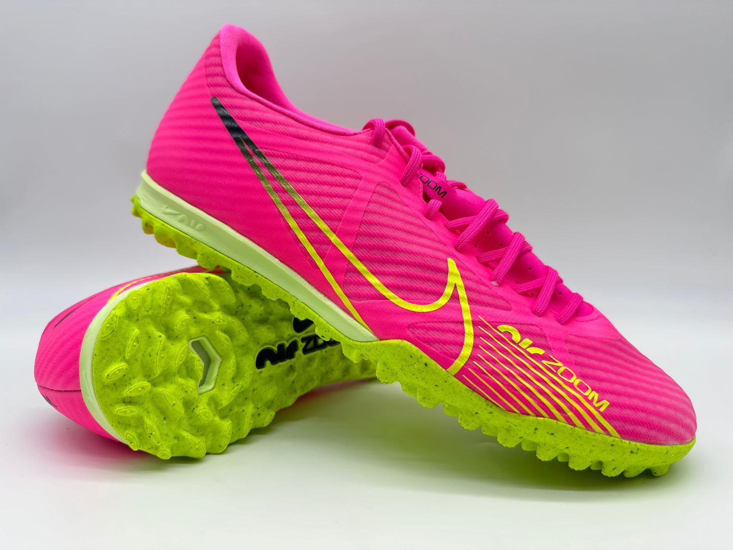 Zoom Vapor 15 Academy TF Pink