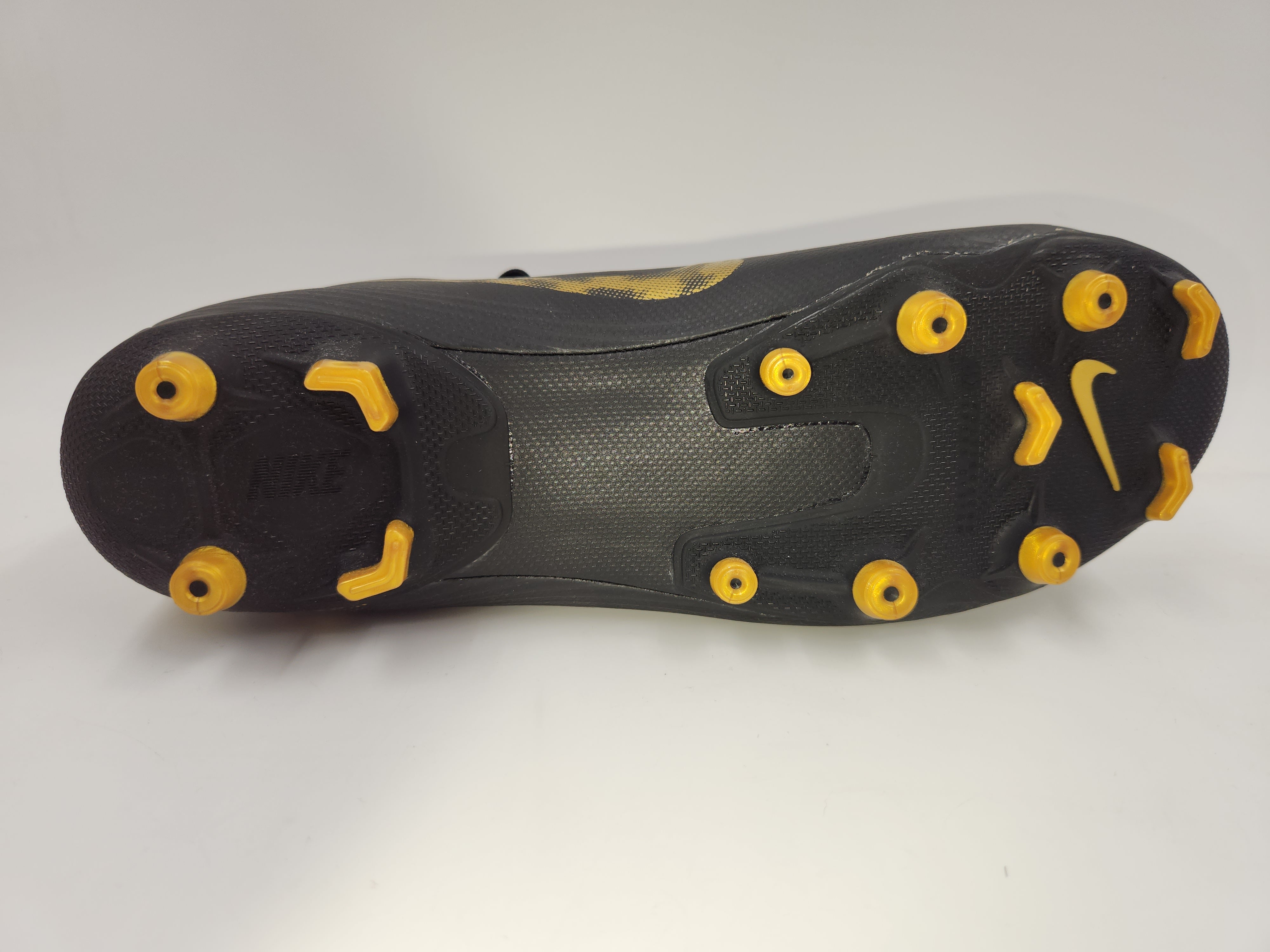 Nike Vapor 12 Academy FG/MG Black Gold â Villegas Footwear