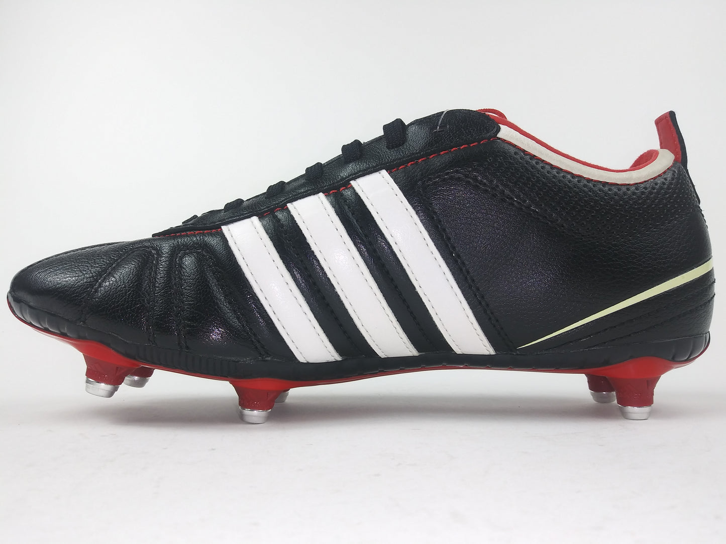 Adidas Adinova IV SG Black Red