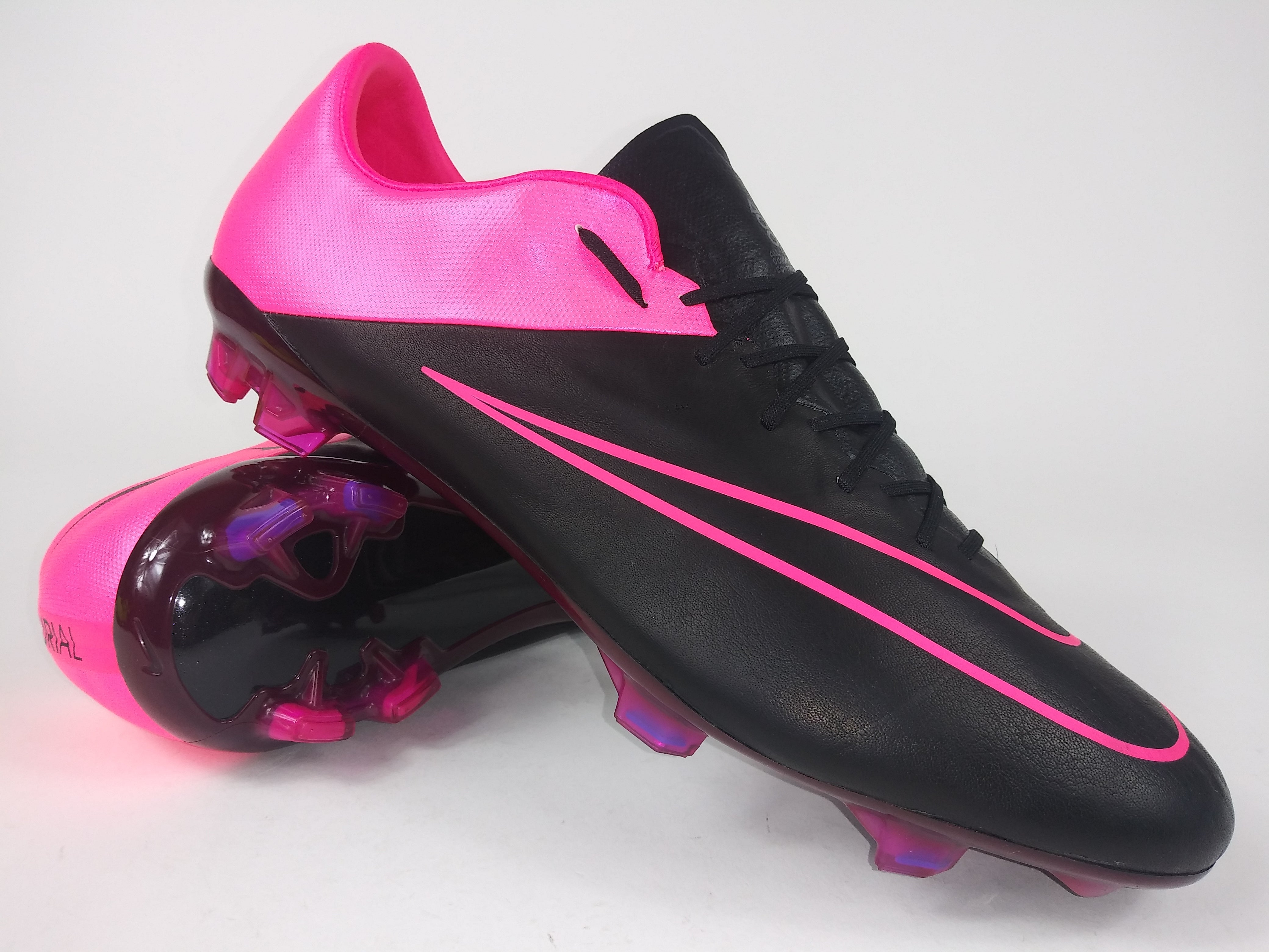 Mercurial black hotsell and pink