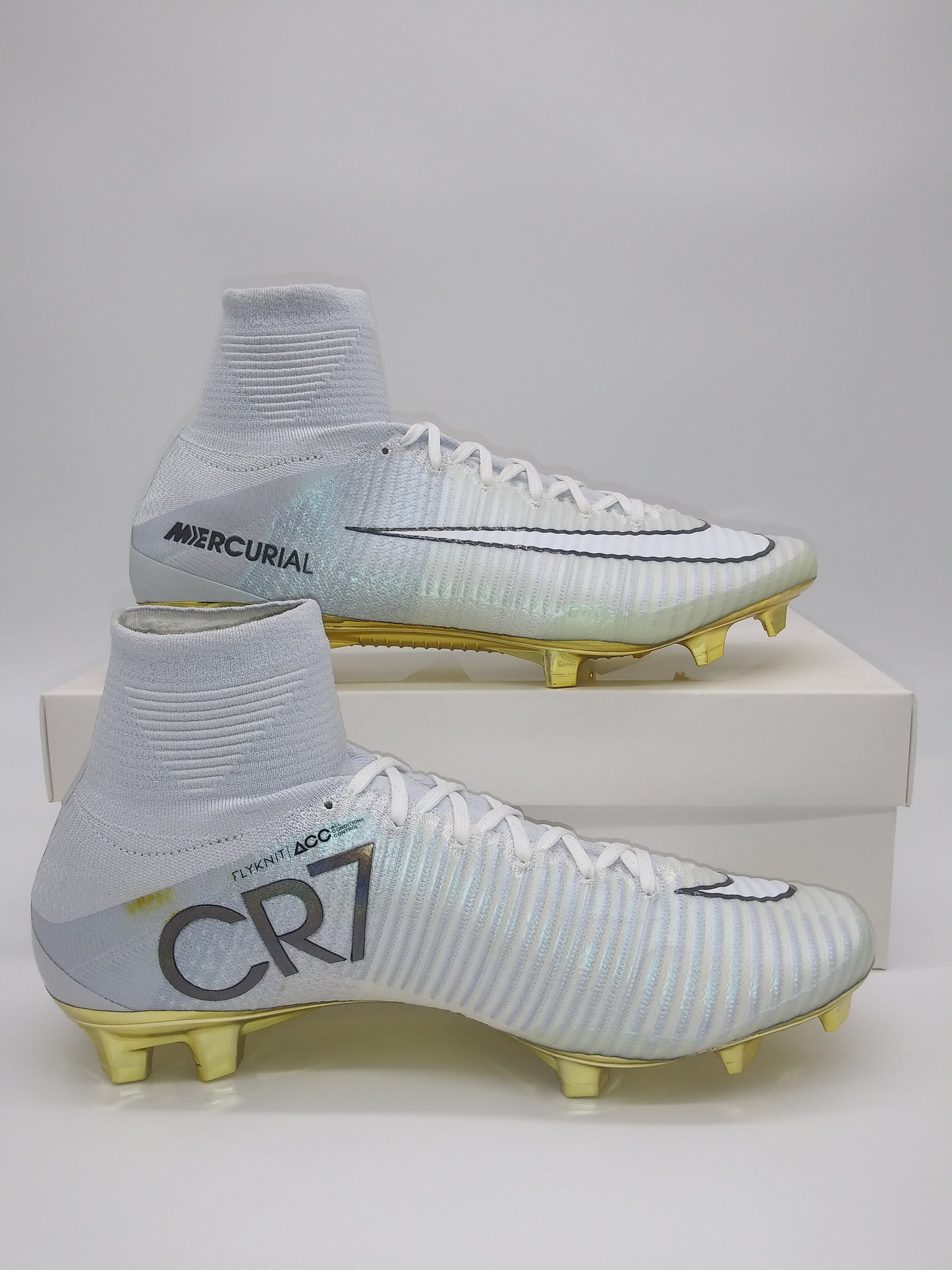 Nike Mercurial Superfly V SE CR7 FG Gray White Gold (Vitorias)