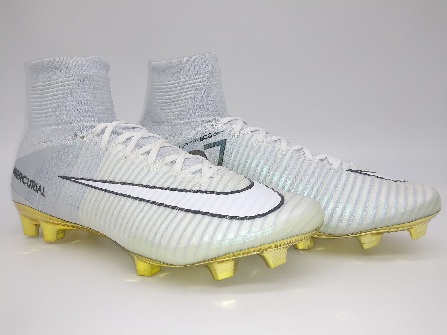 Nike Mercurial Superfly V SE CR7 FG Gray White Gold (Vitorias)