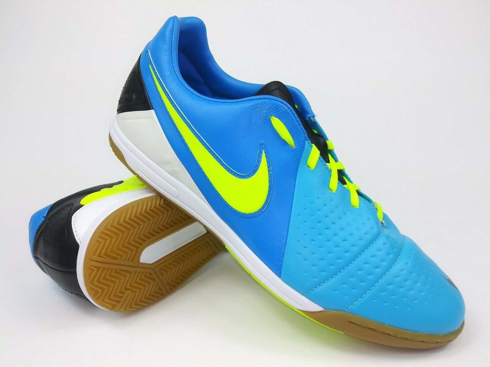 Nike ctr360 indoor Clearance