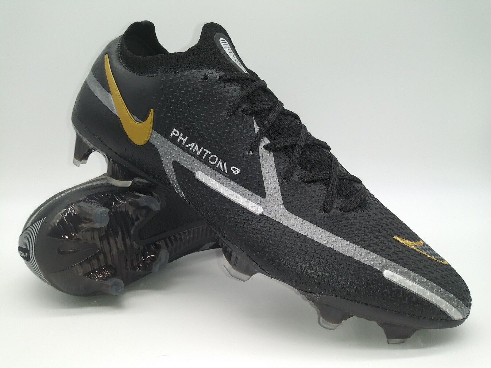 Nike Phantom GT2 Elite FG Black Metallic Gold - Main Image