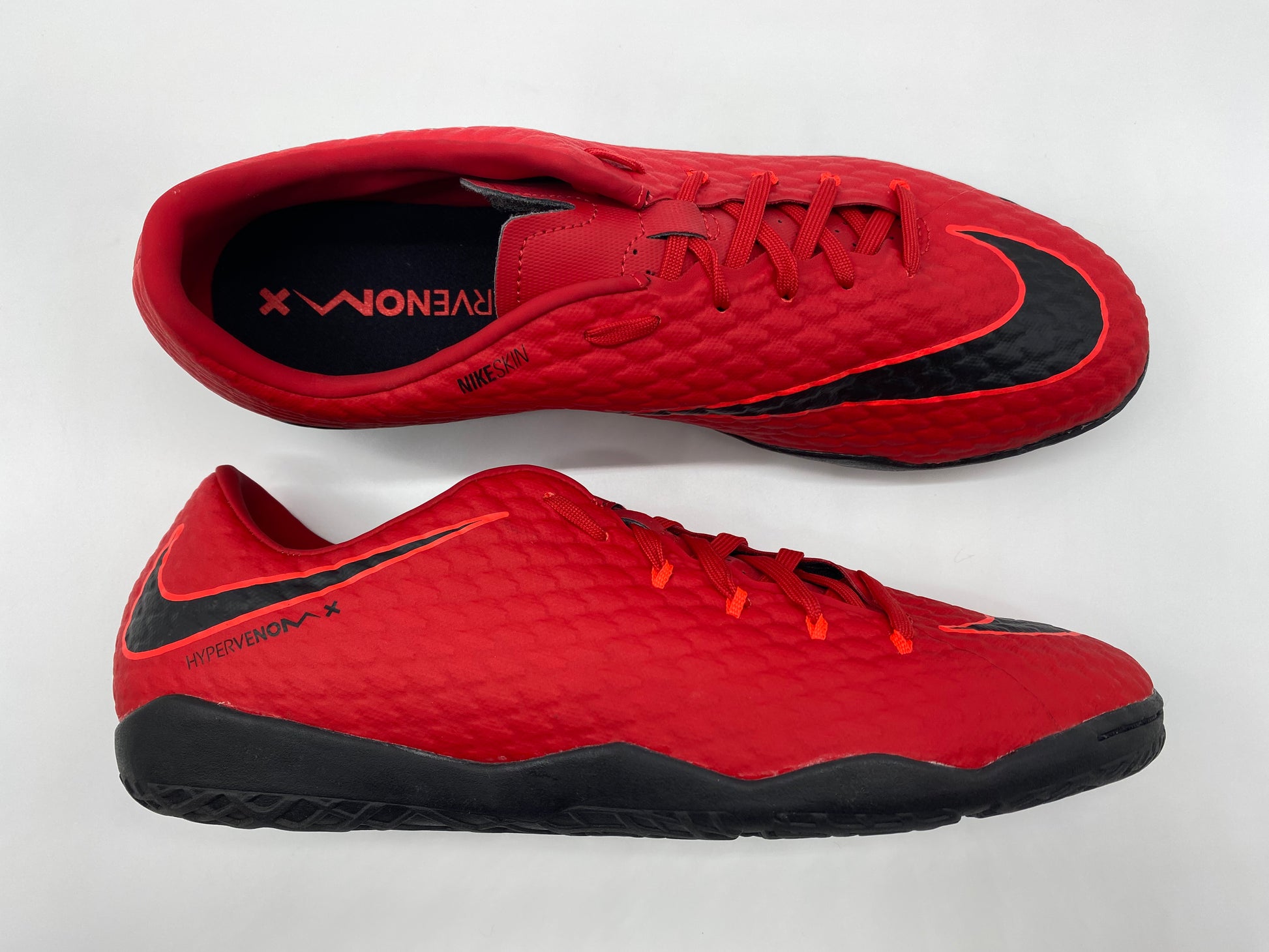 Hypervenom futsal sales