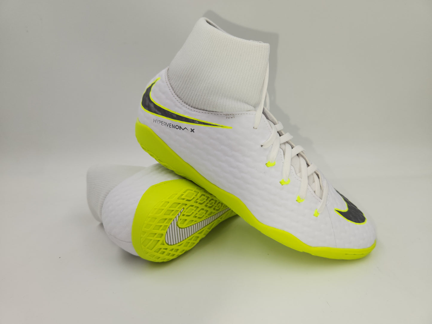 Nike Phantomx 3 Academy DF IC White Yellow