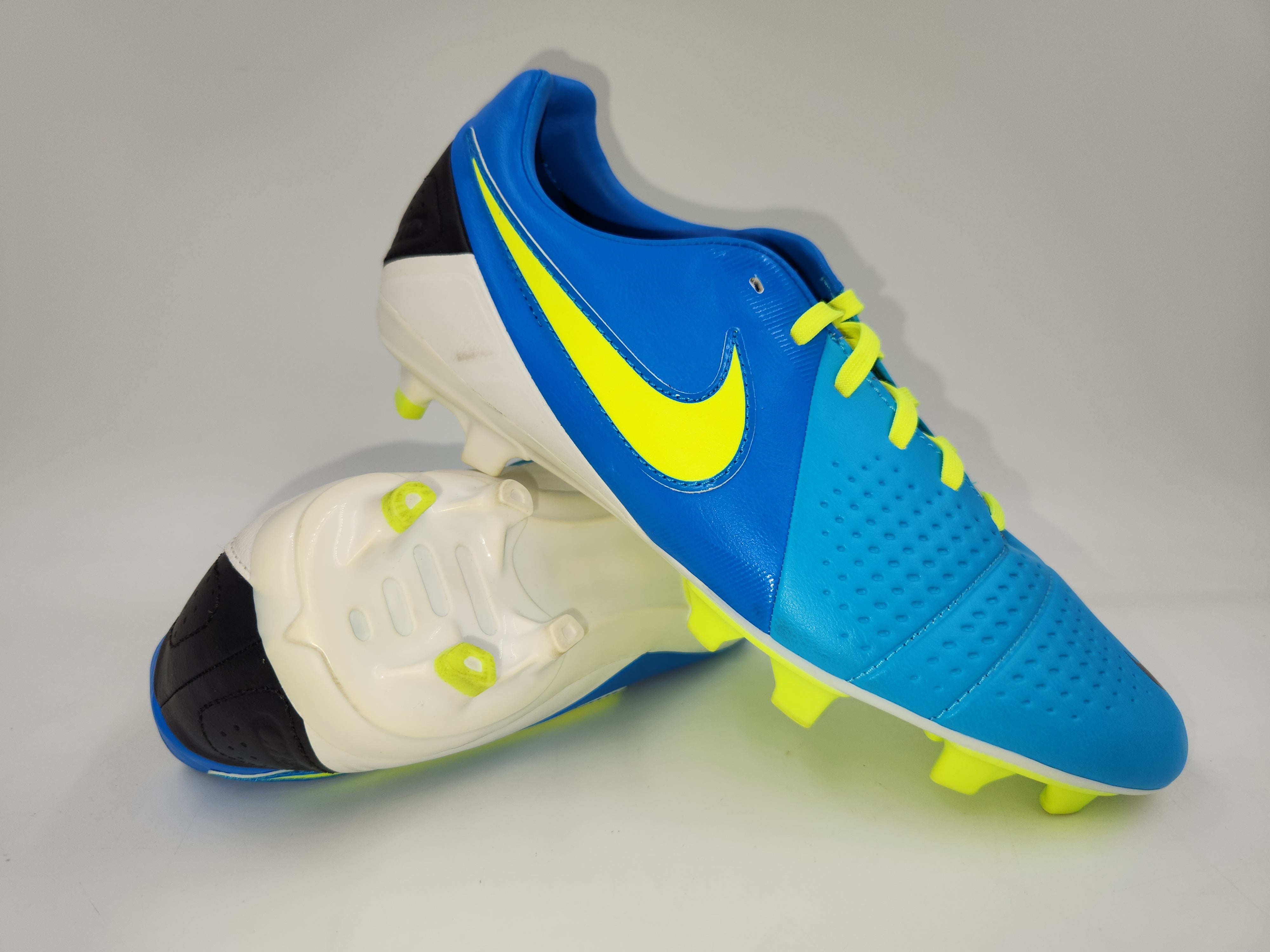Nike CTR360 Libretto lll FG Blue Yellow â Villegas Footwear