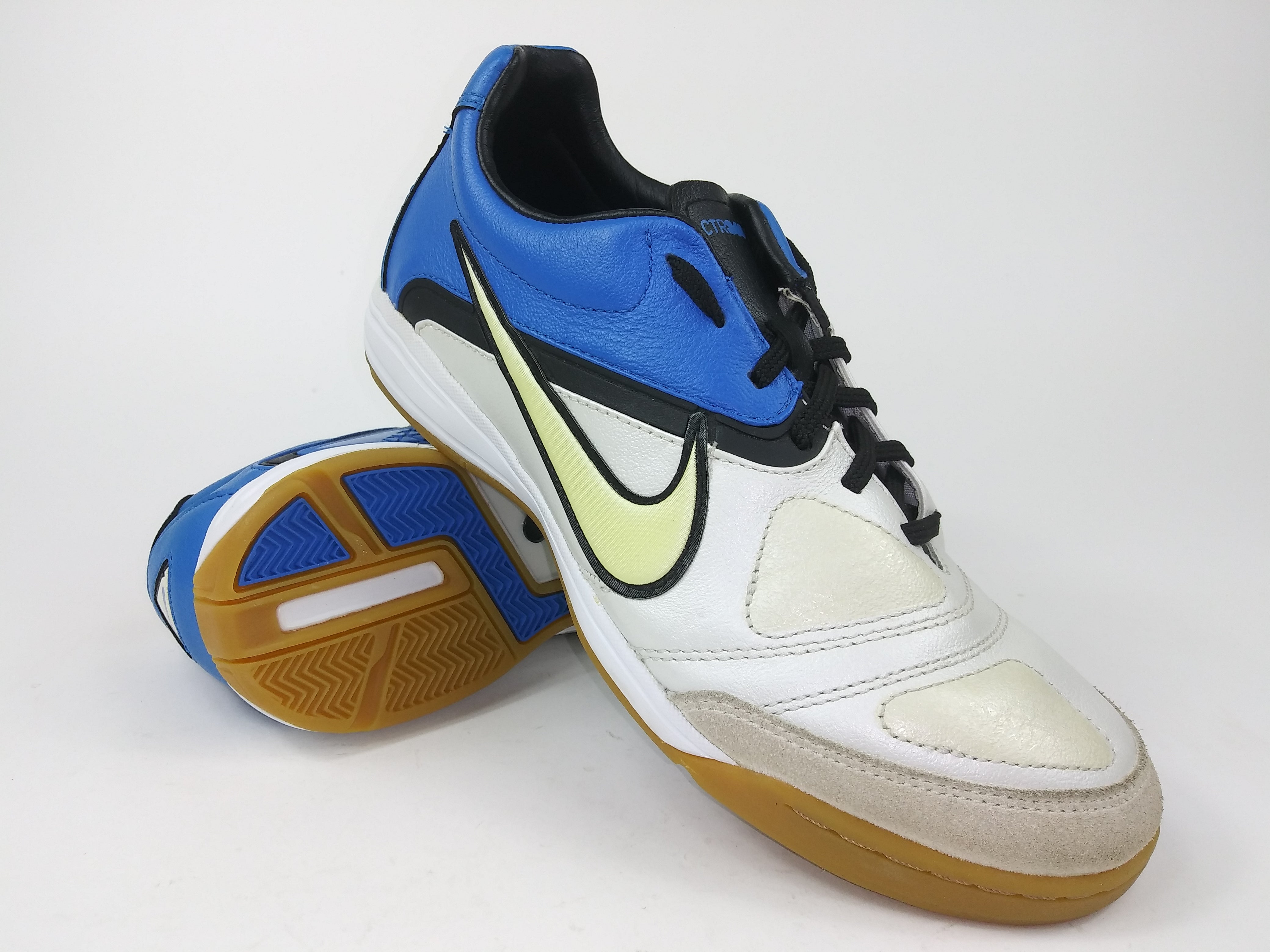 omhyggeligt Kammer Metropolitan Nike CTR 360 Libretto ll IC Indoor Shoes White Blue – Villegas Footwear