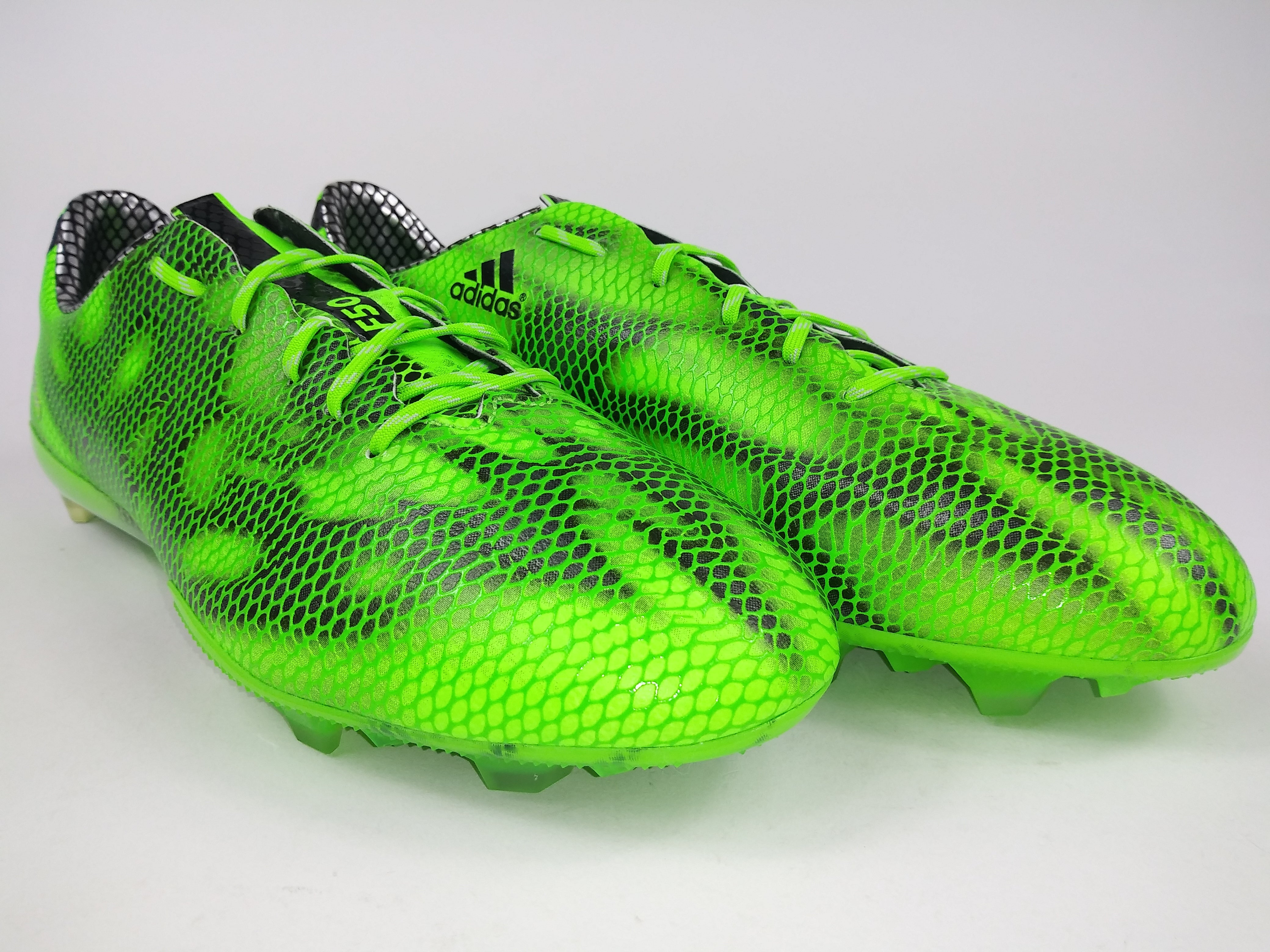 Tracker adidas clearance f50