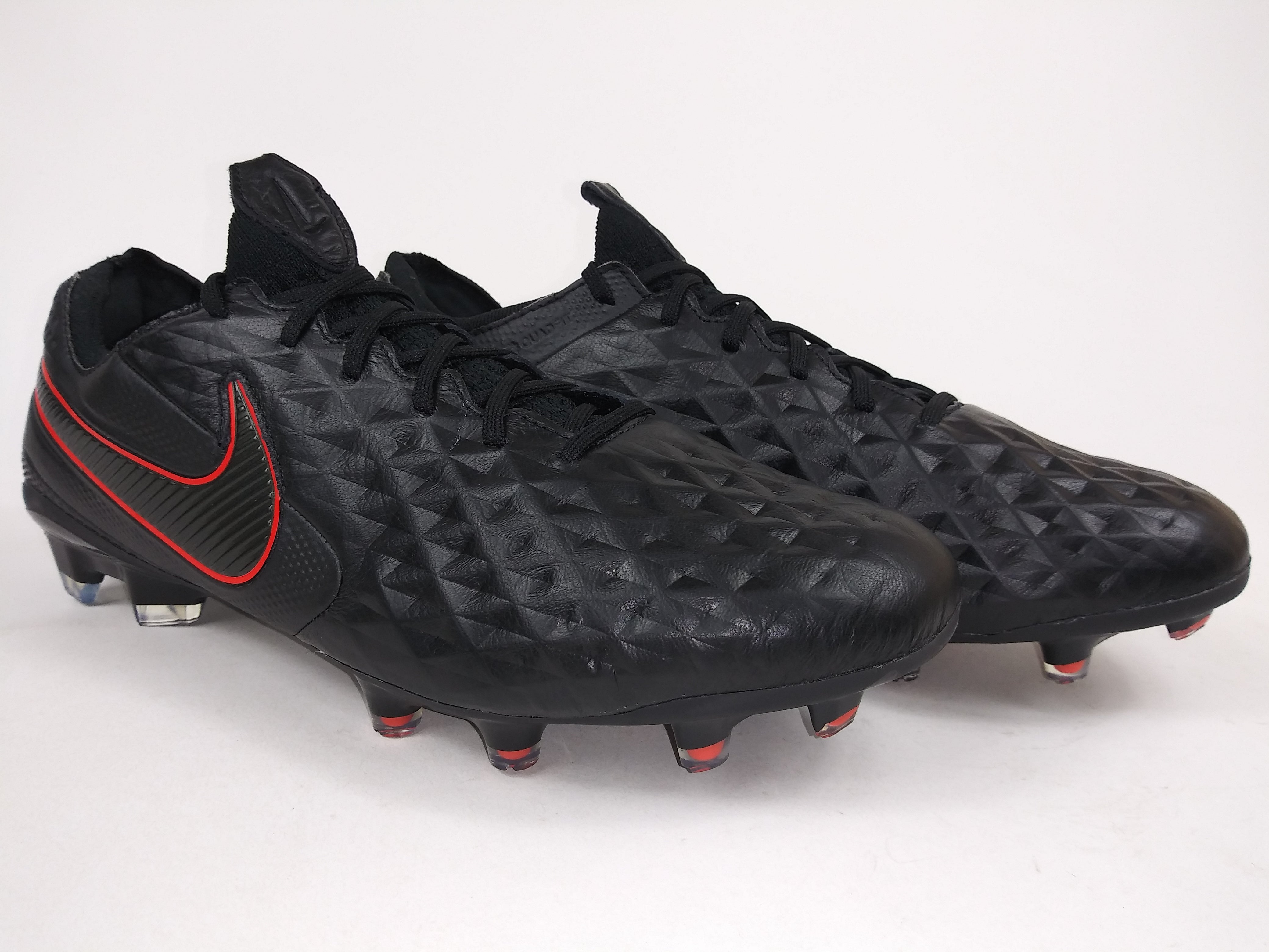 Black and clearance red tiempo