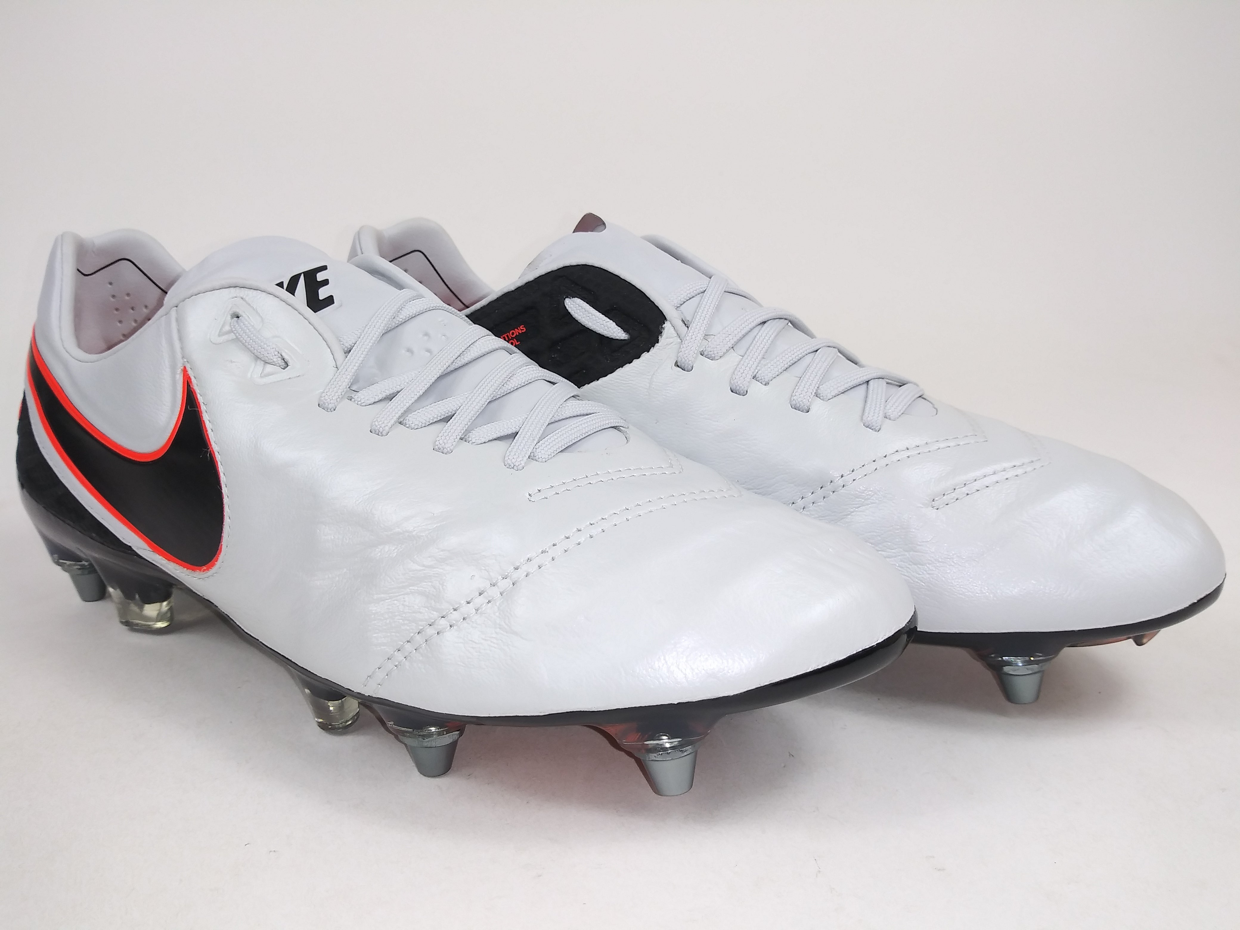 NEW Nike Tiempo top Legend VI SG-Pro Cleats