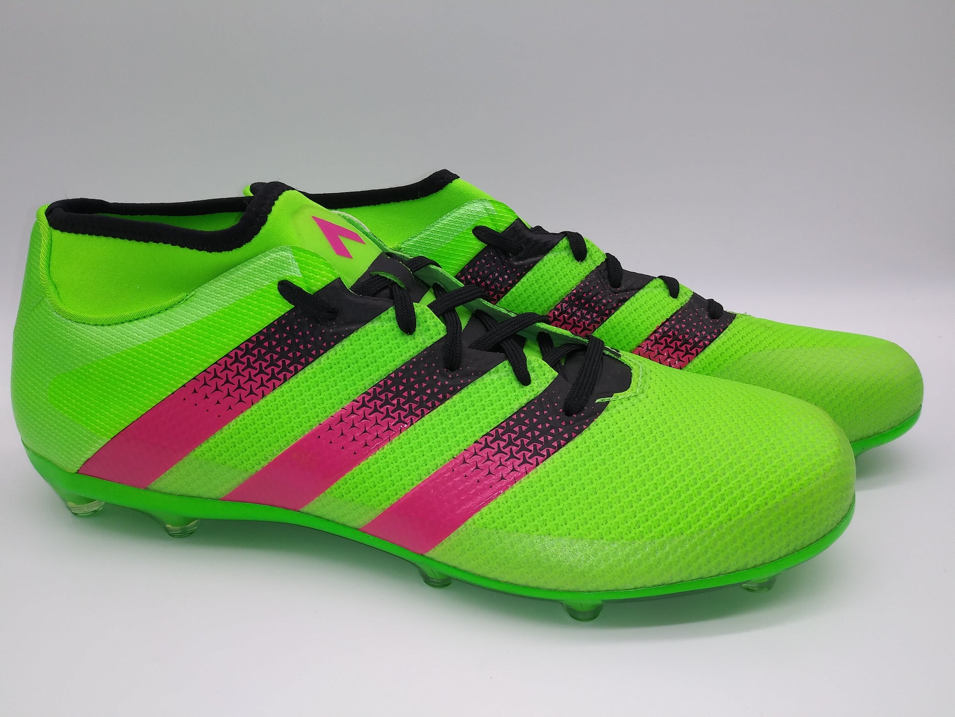 16.2 FG Lime Green – Villegas Footwear