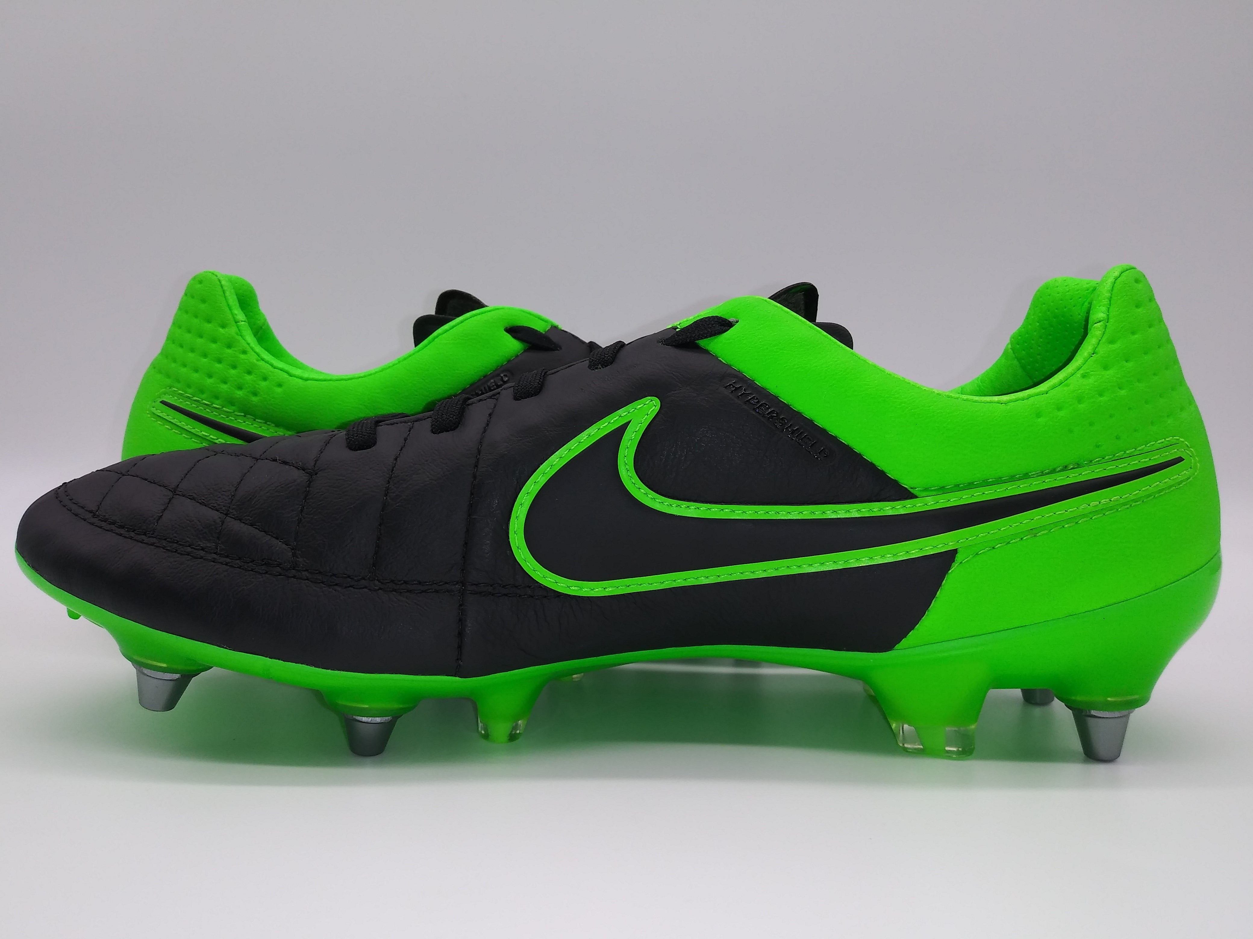 Nike best sale tiempo hypershield