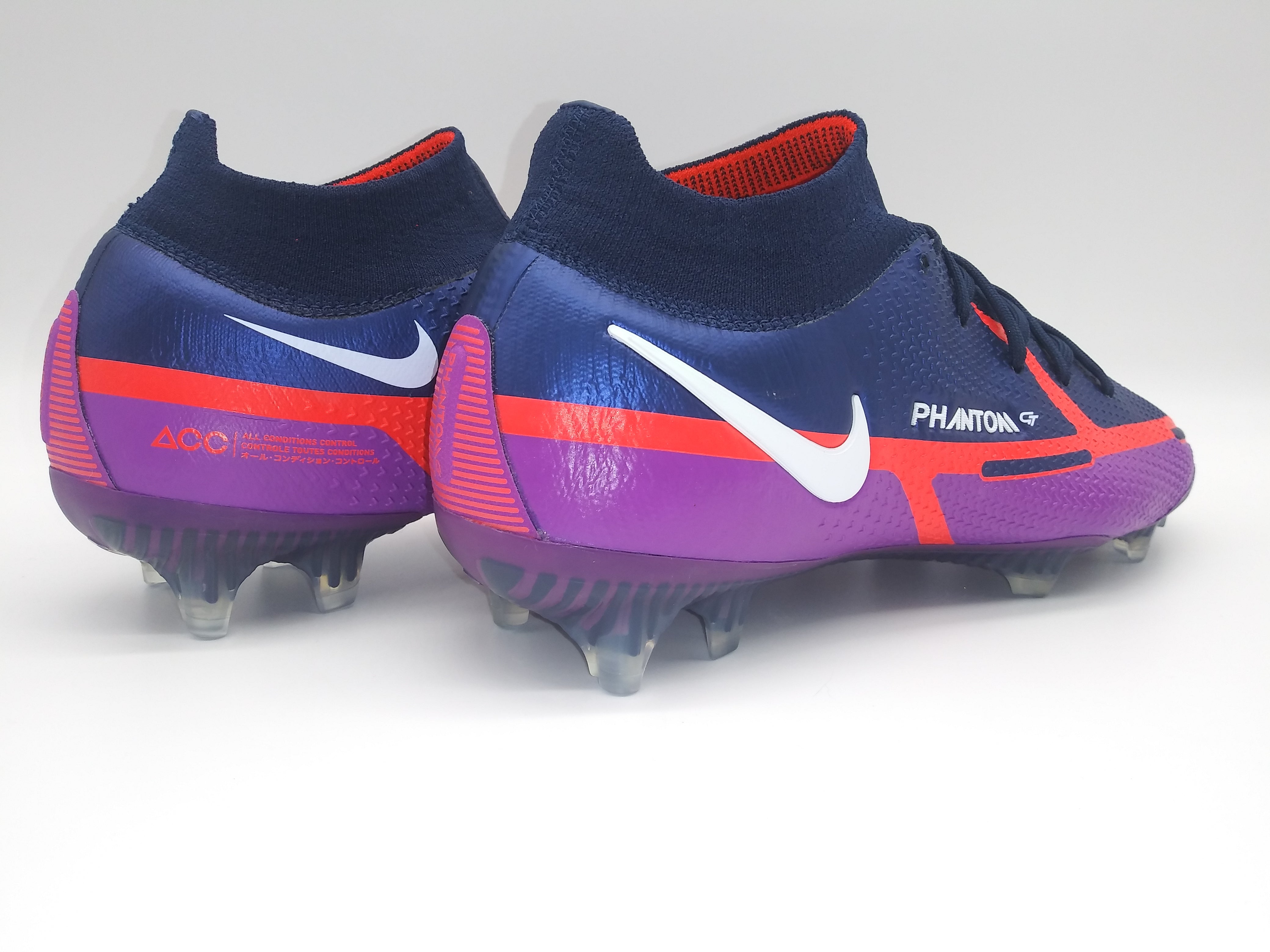 Nike Phantom popular GT Elite cleats-purple