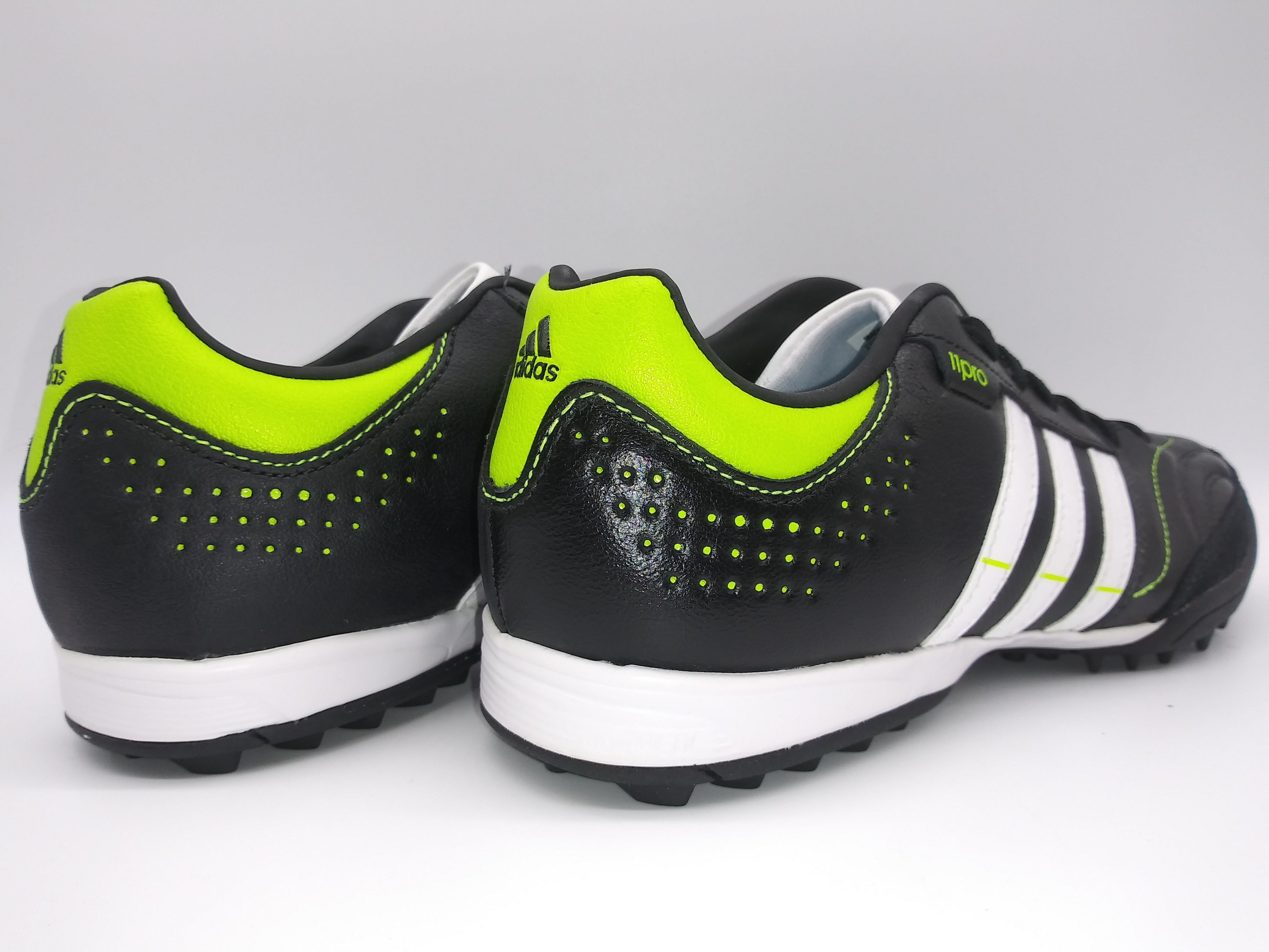 Adidas 11 2024 nova pro precio