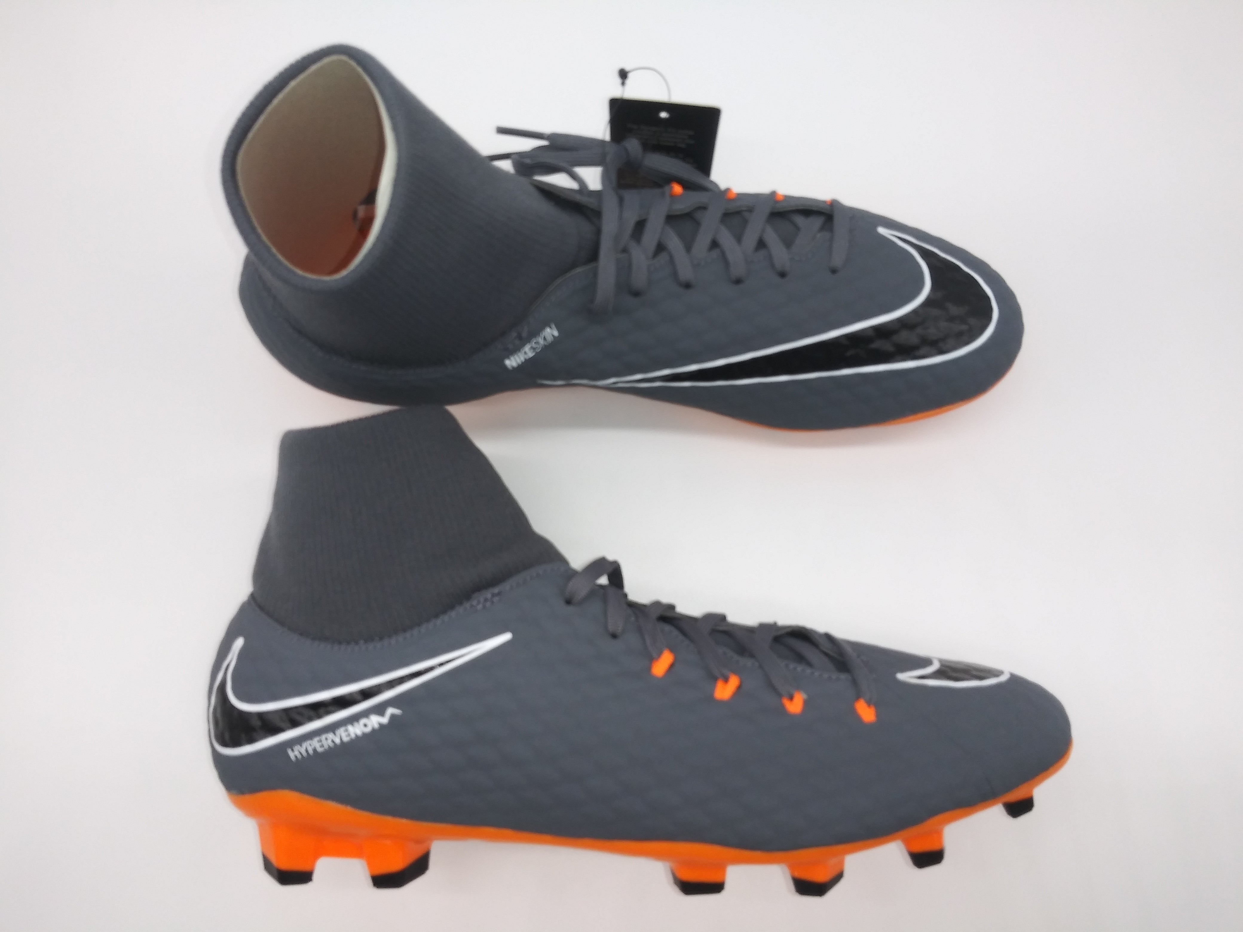 Hypervenom phantom 3 store academy black and gold