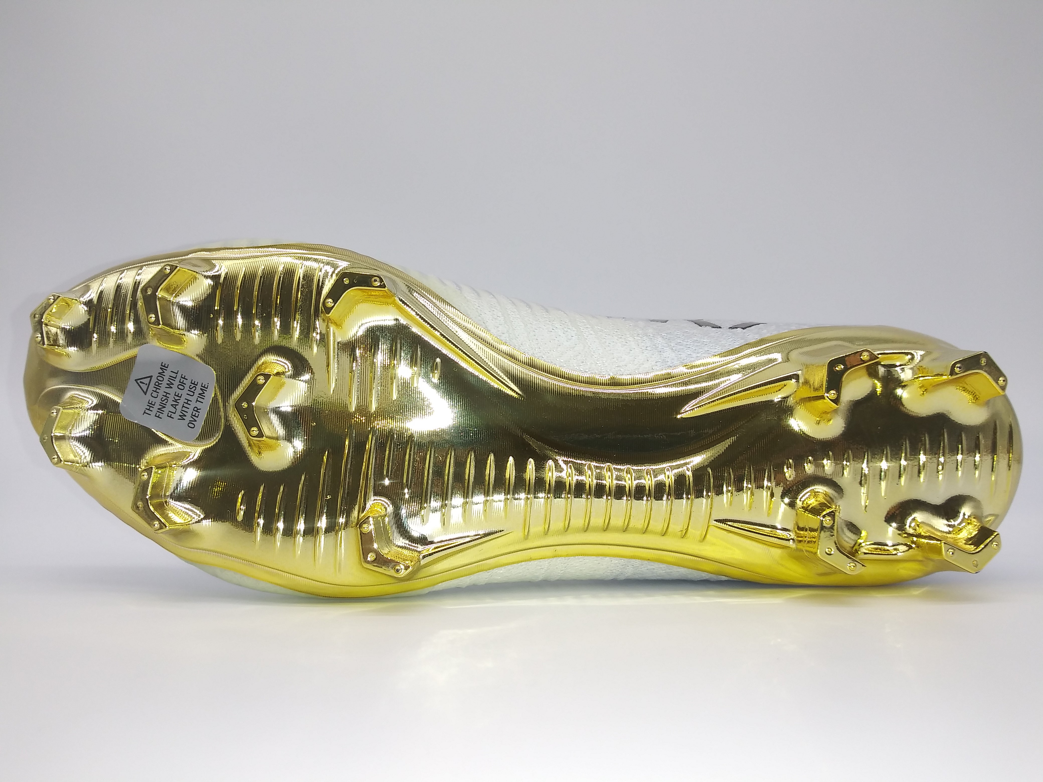 White and hotsell gold nike mercurial