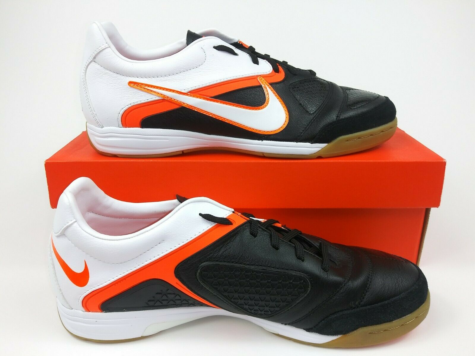 Nike ctr360 cheap libretto ii indoor