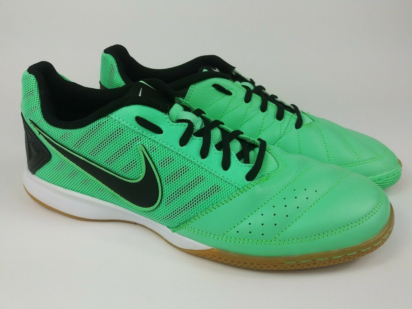Nike GATO ll Indoor Shoes Green Glow