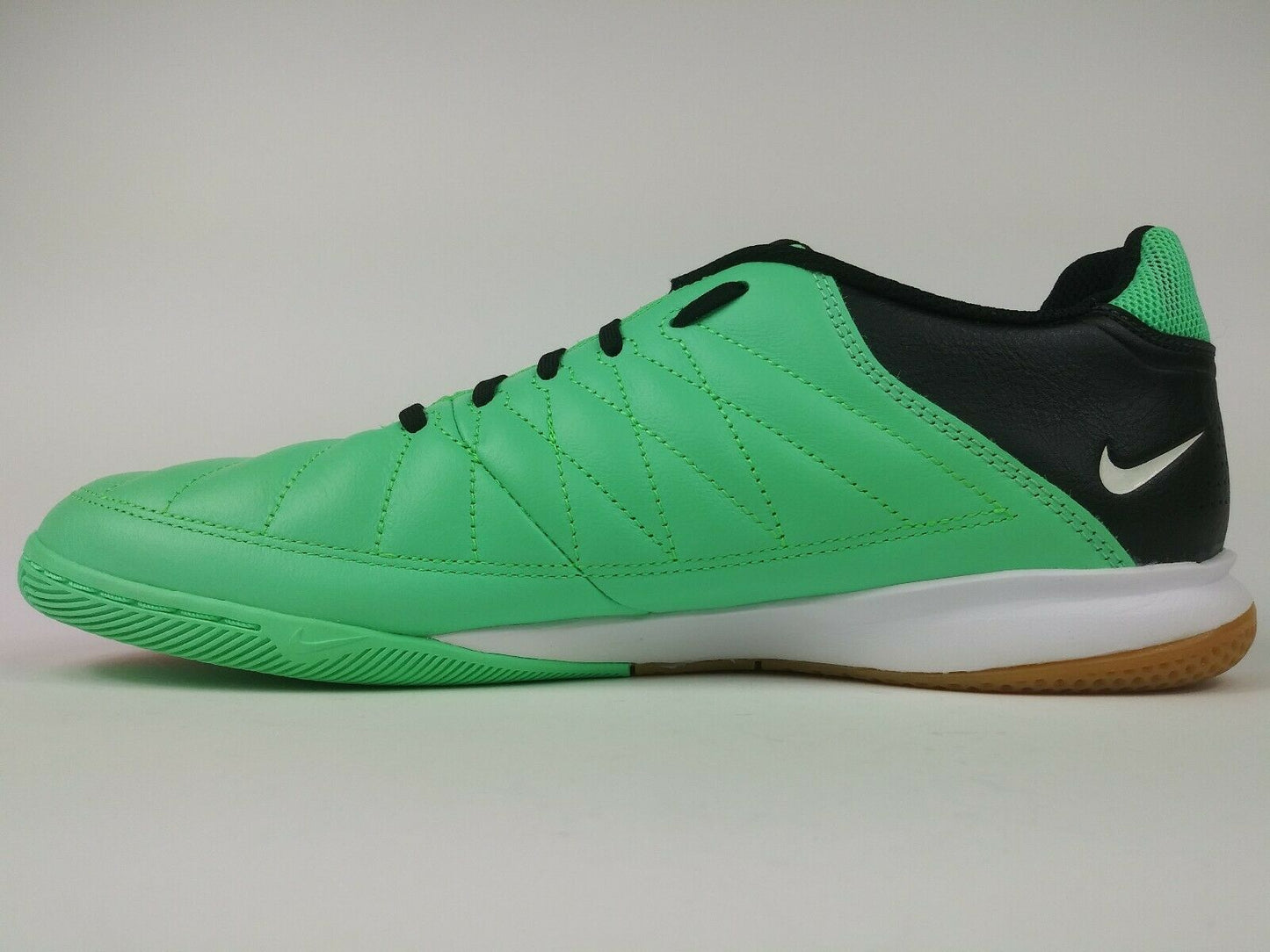 Nike GATO ll Indoor Shoes Green Glow