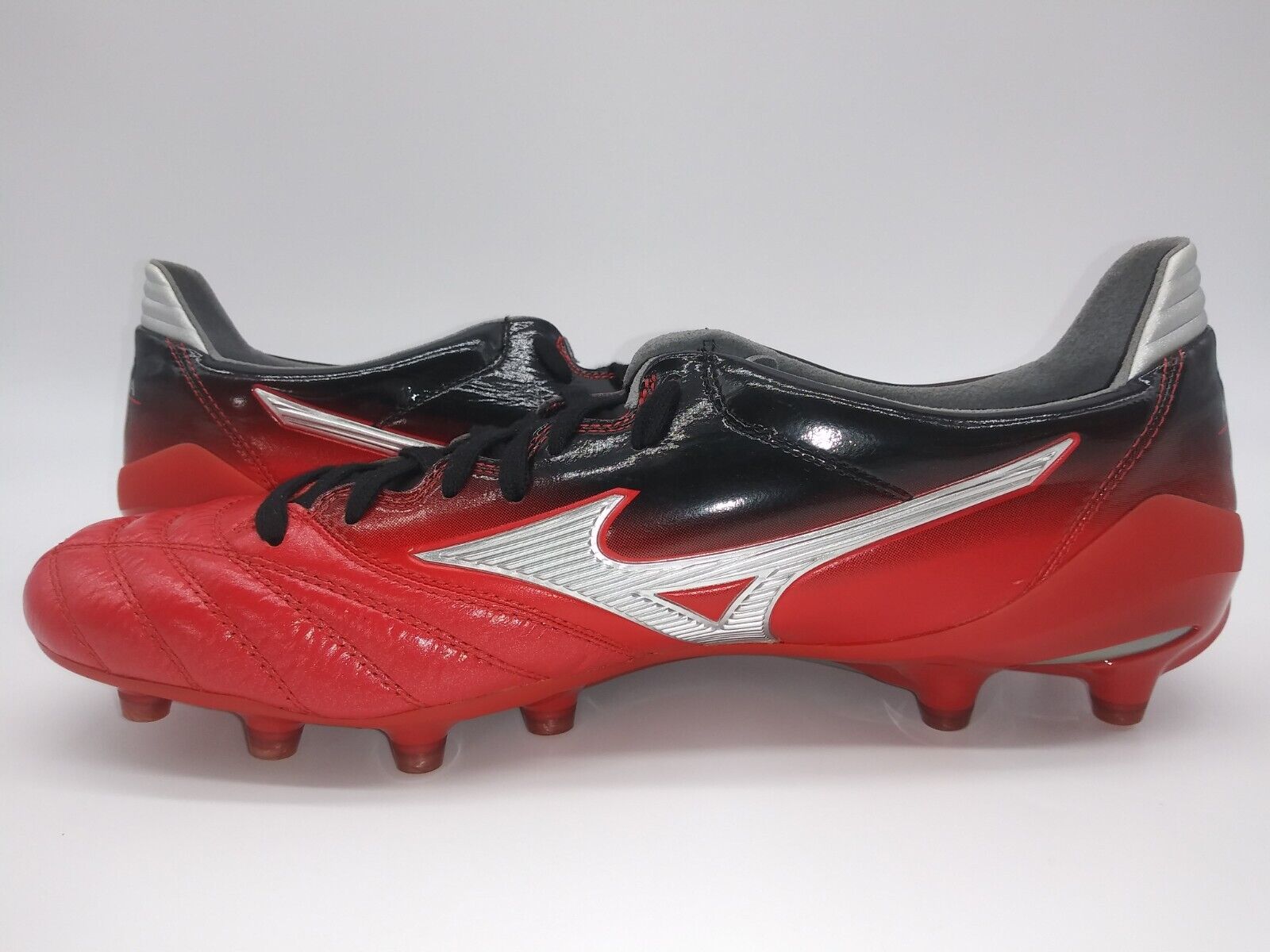 Mizuno Morelia Neo II FG Red Black