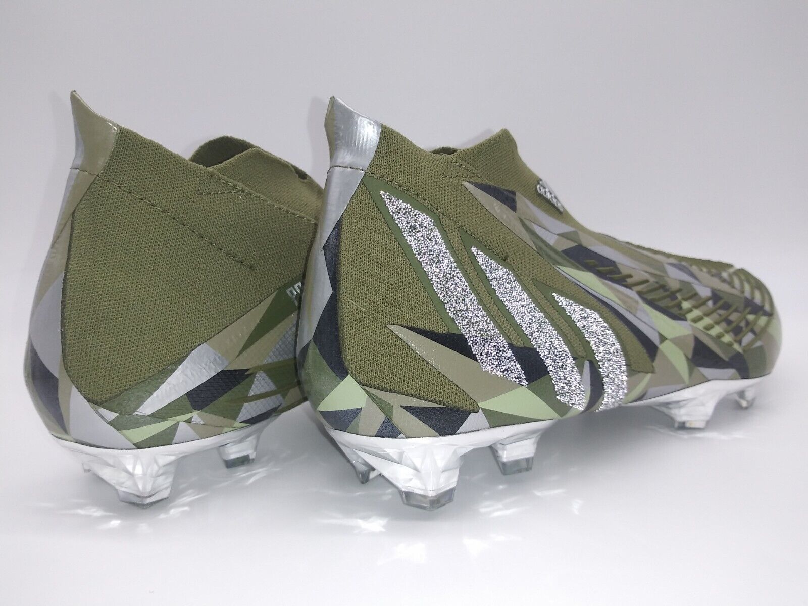 Puma soccer 2025 cleats olive